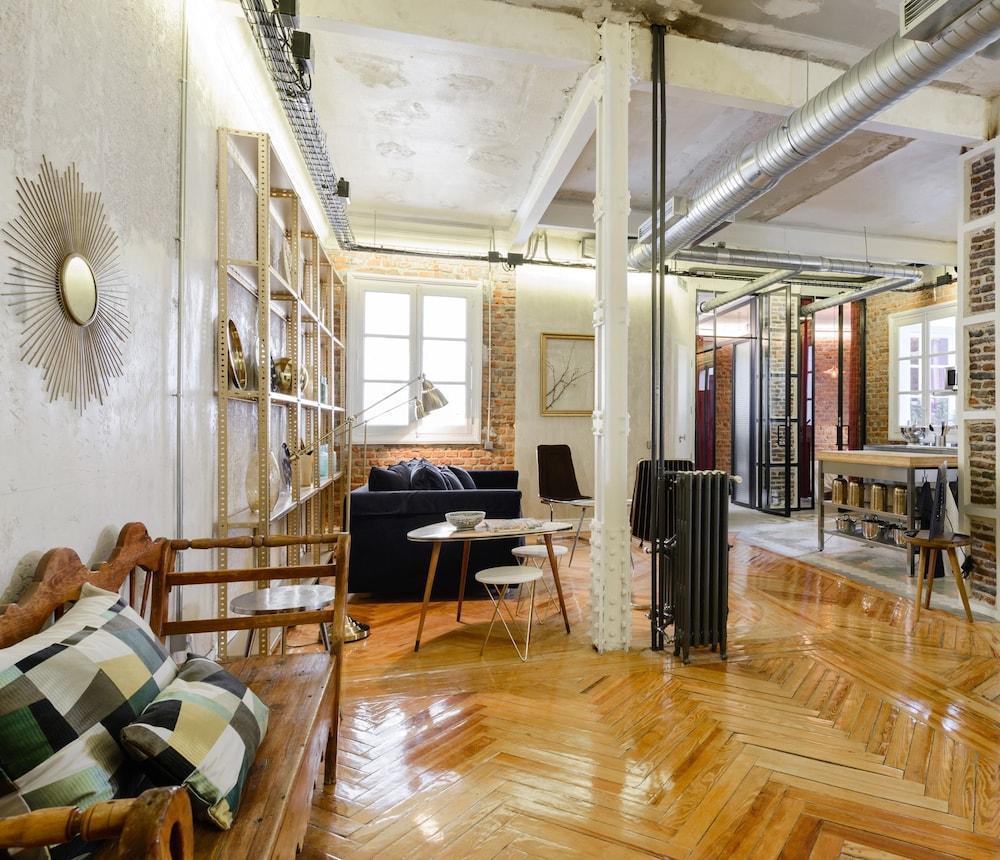 Charming Puerta De Alcala Appartement Madrid